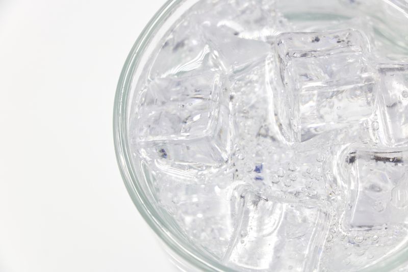 Sparkling water and fresh beverages
